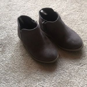 Old Navy Toddler Zip Booties